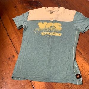 Trunk Ltd. Vintage YES 77 Your Tee